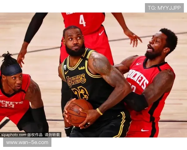 德里克奎因加时赛决策力 放弃战术板示意单打锁定胜局